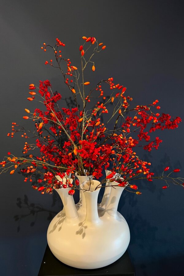 Zijden bessenboeket voor in de 7 mouth toetervaas